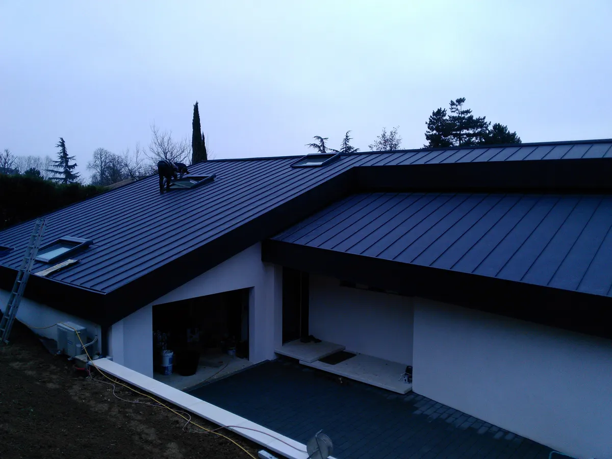 Chantier KUBETOIT : Couverture / toiture zinc Anthracite joint debout - Sainte-Foy-lès-Lyon